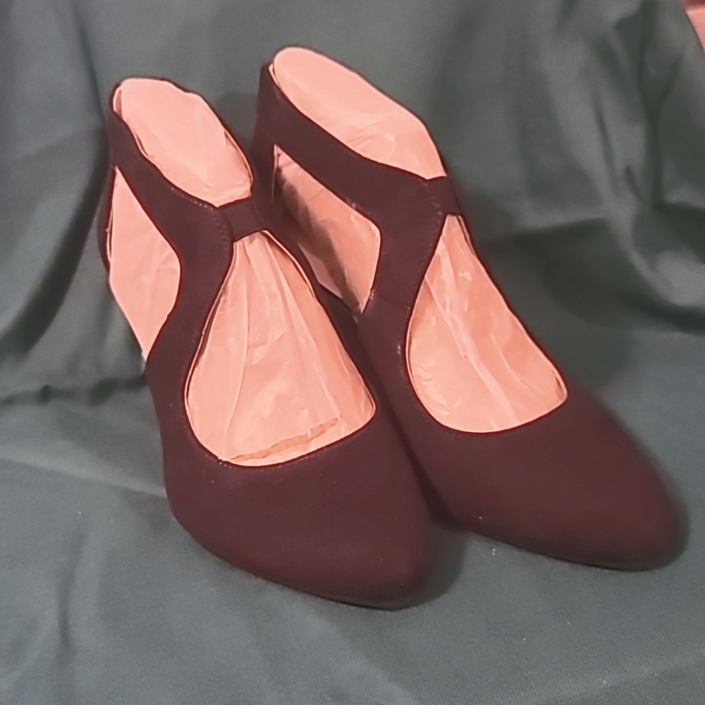 NWOT LifeStride Giovanna 2 Women's High Heels, Navy Blue